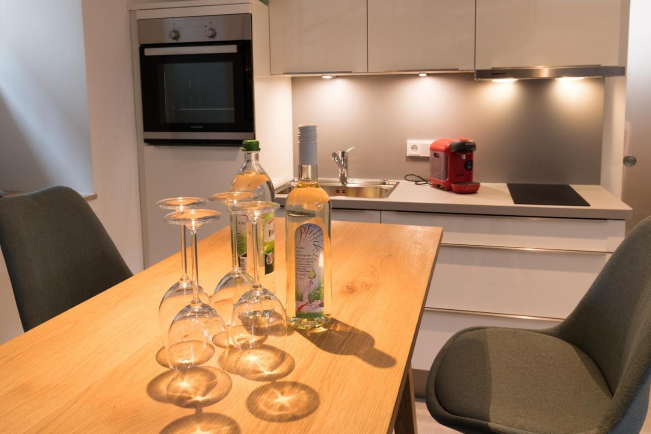 Wenkheimer Hof Ferienwohnung อิปโฮเฟิน ภายนอก รูปภาพ