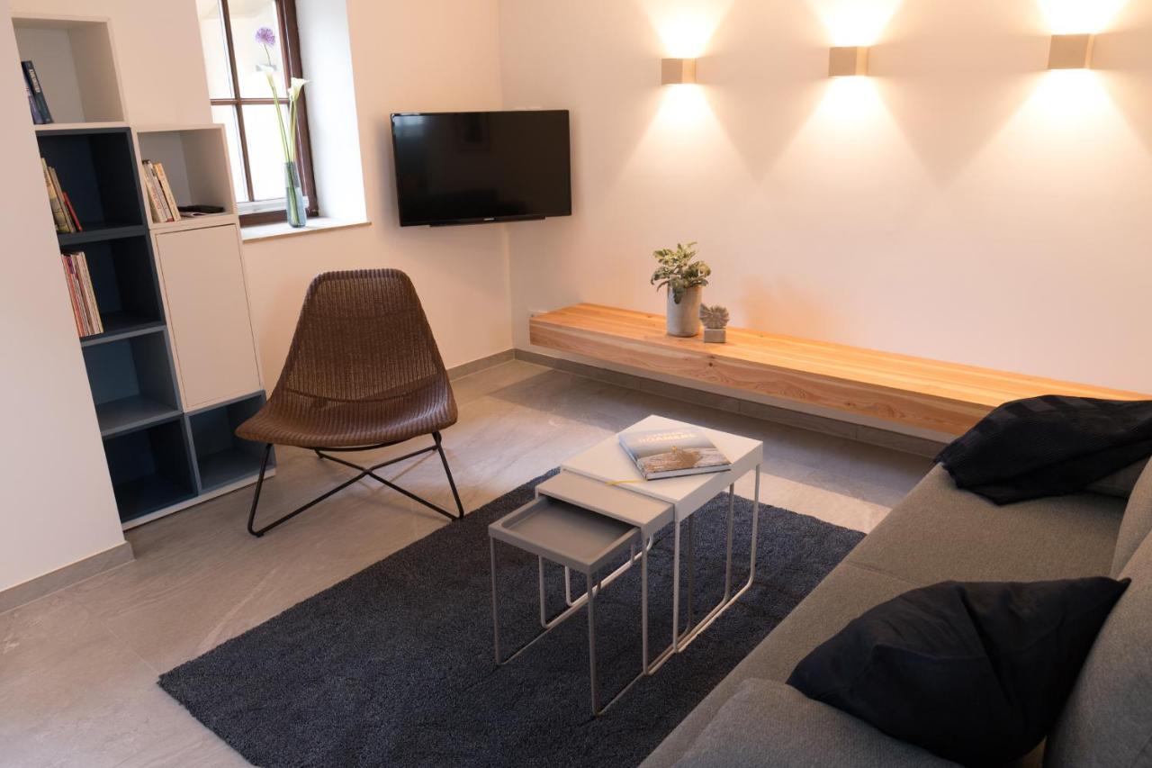 Wenkheimer Hof Ferienwohnung อิปโฮเฟิน ภายนอก รูปภาพ